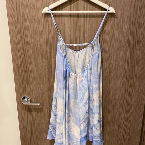 H&M Airy Lyocell-Blend Dress - Picture 5 of 8